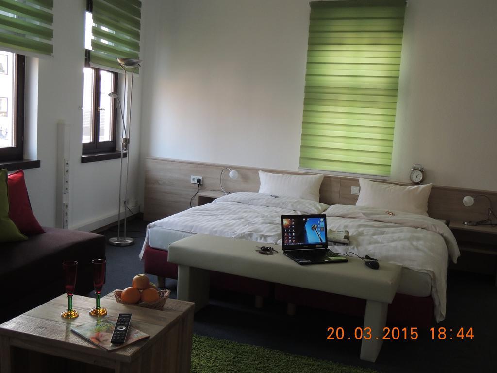 Hotel Gästehaus Blasius Merzig Zimmer foto